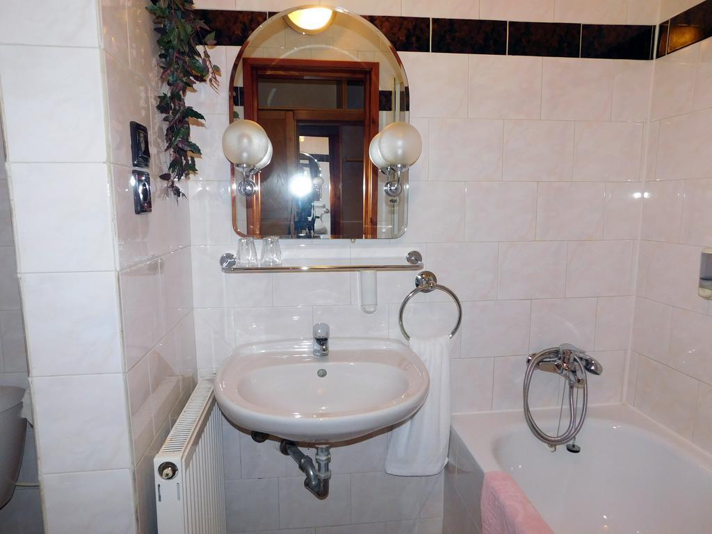 Penzion Sefcik Harichovce Ngoại thất bức ảnh
